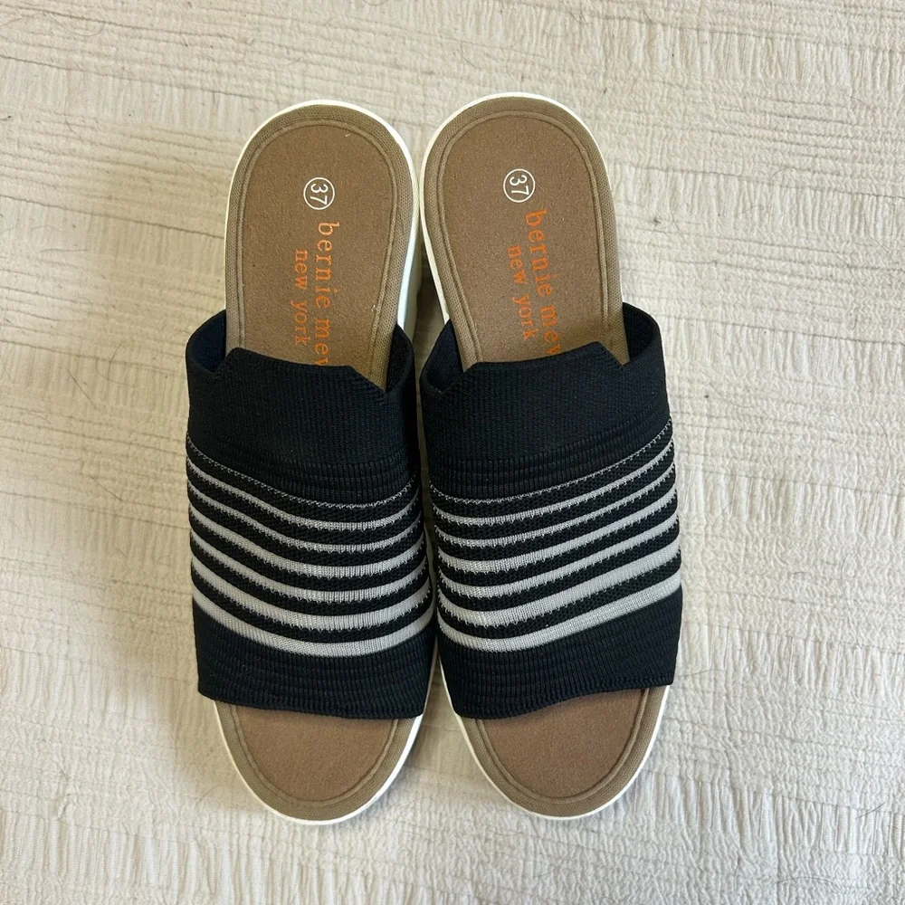 Bernie Mev. Venti Wedge Sandals Sz 37 - Picture 2 of 8